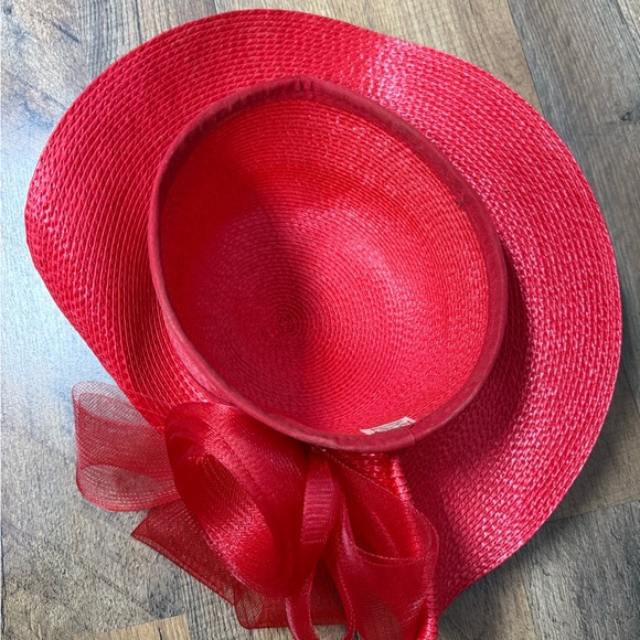 Vintage Elegant Red Fascinator Hat - Picture 4 of 7